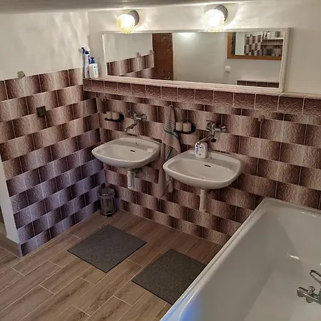 U Rybnika Strehom Vendégház 3*