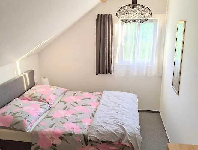 U Rybníka Střehom 3*